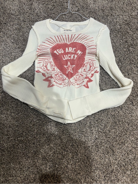 We The Free Tops - We The Free Womens Cream Thermal Top with Red Heart Graphic